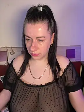 Snapshot of Evelinia chatting on 06-01-26, 03:55 Evelinia online show from 06-01-26, 03:55