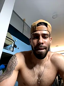 Snapshot of prince-roludo chatting on 10-04-25, 04:30 prince-roludo online show from 10-04-25, 04:30
