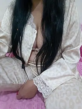 Liyan- online show from 10-13-25, 03:35