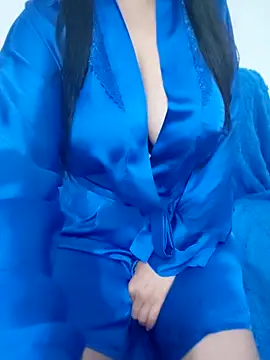 Snapshot of Liyan- chatting on 04-13-26, 10:19 Liyan- online show from 04-13-26, 10:19