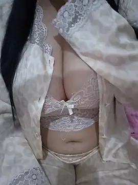 Liyan- online show from 04-05-26, 01:56