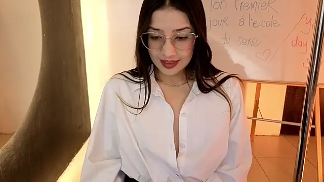 Snapshot of Emma_Lombardi chatting on 09-26-25, 02:02 Emma Lombardi online show from 09-26-25, 02:02