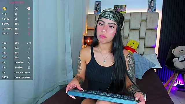 little sophie18 online show from 11-02-25, 07:52