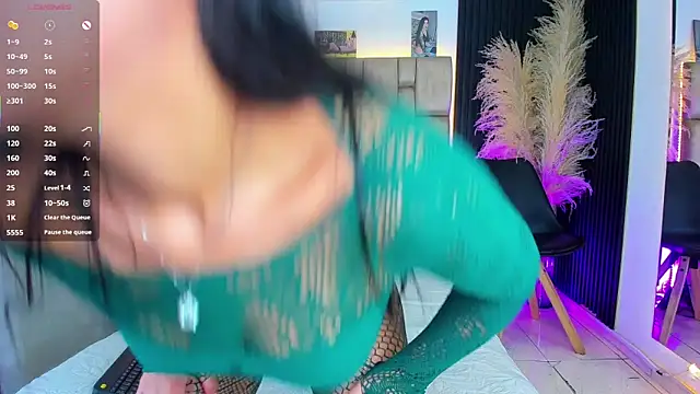 little sophie18 online show from 05-27-26, 08:38