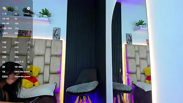 little sophie18 online show from 11-13-25, 08:02