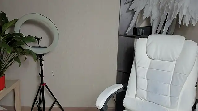 foxy blond online show from 09-16-25, 12:11