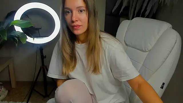 foxy blond online show from 10-22-25, 11:25