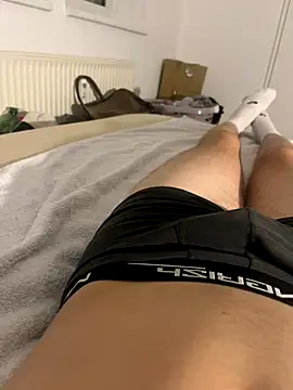 Snapshot of Nio-5 chatting on 10-15-25, 07:33 Nio-5 online show from 10-15-25, 07:33