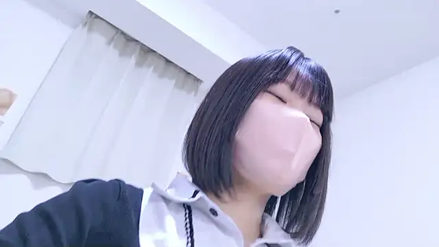 Snapshot of Im_Yu-na chatting on 02-18-26, 01:29 Im Yu-na online show from 02-18-26, 01:29