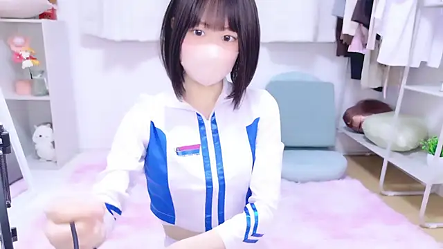 Im Yu-na online show from 03-20-26, 02:29