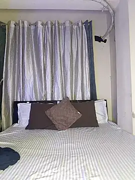 Bold-Cat online show from 04-22-26, 05:09