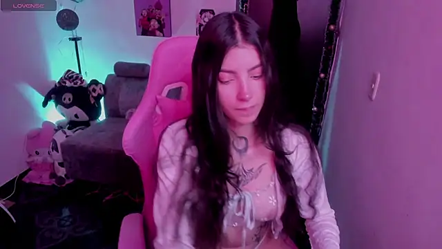 Snapshot of cami_mila9 chatting on 01-08-26, 07:42 cami mila9 online show from 01-08-26, 07:42