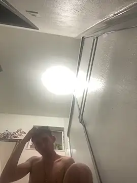 kevinsito1 online show from 12-19-25, 05:21