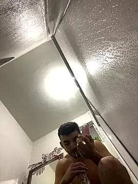 kevinsito1 online show from 01-08-26, 01:44