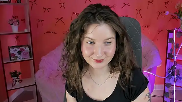 Snapshot of JackieByrd chatting on 03-19-25, 04:45 JackieByrd online show from 03-19-25, 04:45
