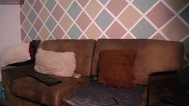 Poison luna online show from 10-28-25, 04:06