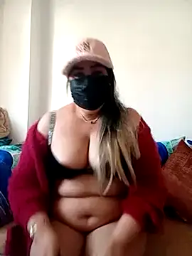 Snapshot of Jawahir-pretty-women chatting on 12-18-24, 02:28 Jawahir-pretty-women online show from 12-18-24, 02:28