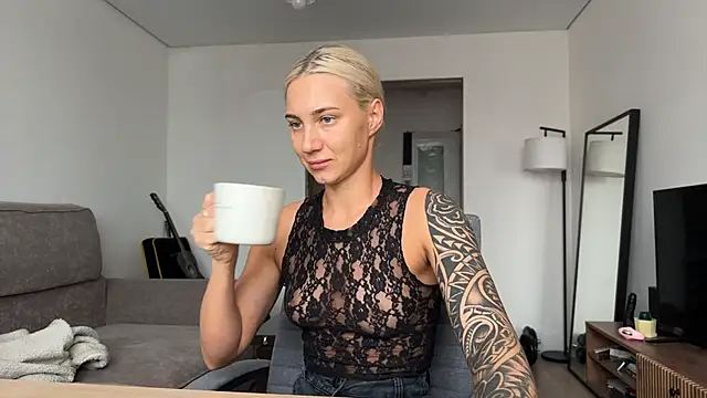 AnneBall online show from 11-29-25, 10:04