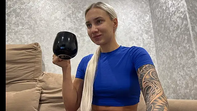 AnneBall online show from 10-17-25, 12:51