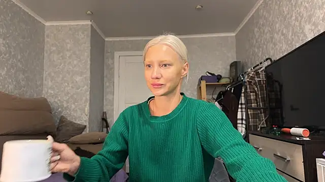 Snapshot of AnneBall chatting on 04-24-26, 02:35 AnneBall online show from 04-24-26, 02:35