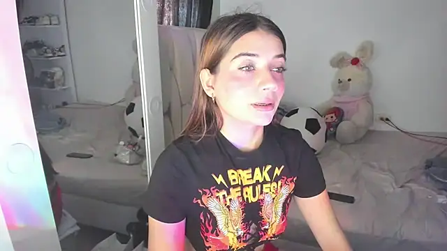 KittyKlum online show from 04-10-26, 05:53