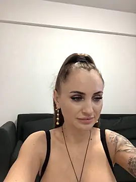 madonnaaaa online show from 11-24-25, 06:30