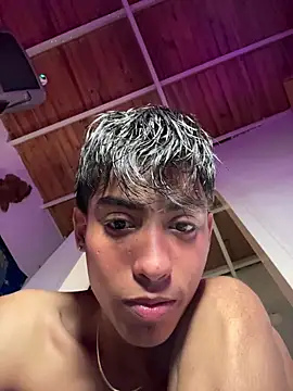 Mauuu18 online show from 12-14-25, 03:35