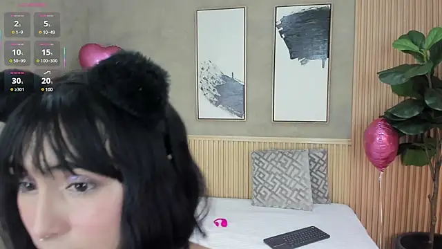 Snapshot of nina_soul chatting on 02-16-25, 11:59 nina soul online show from 02-16-25, 11:59