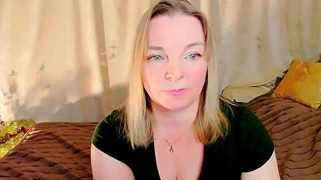 Regina  blue online show from 01-15-26, 05:05