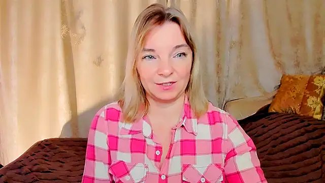 Regina  blue online show from 10-27-25, 03:24