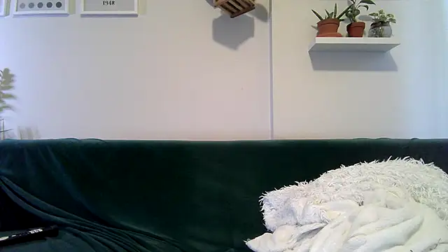Snapshot of badblondebunny chatting on 06-21-26, 10:26 badblondebunny online show from 06-21-26, 10:26