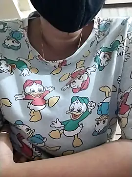 Snapshot of Kashish_18 chatting on 10-05-25, 08:27 Kashish 18 online show from 10-05-25, 08:27