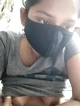 Snapshot of Kashish_18 chatting on 09-14-25, 05:13 Kashish 18 online show from 09-14-25, 05:13