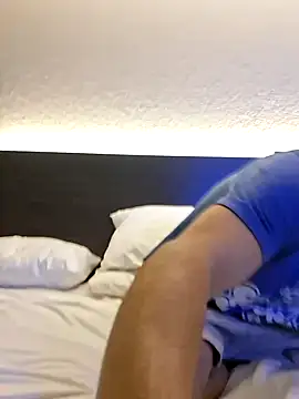 SmokingSloth online show from 06-26-26, 05:02