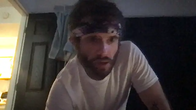 Snapshot of SpunCandy chatting on 10-27-25, 03:29 SpunCandy online show from 10-27-25, 03:29