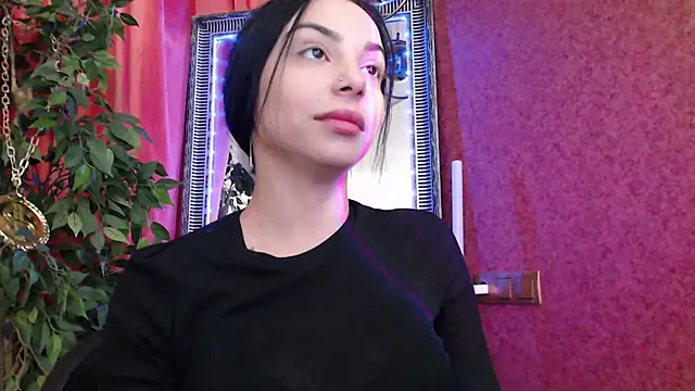 MissJuliax online show from 11-13-25, 07:12