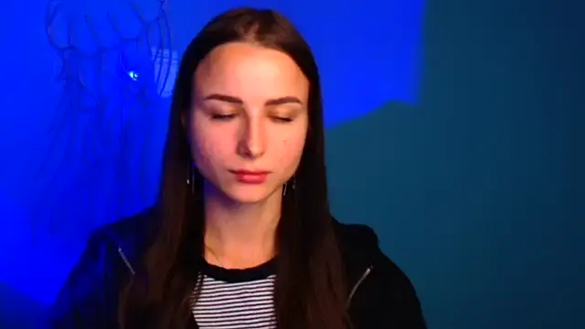 Eva Janee online show from 09-23-25, 05:47