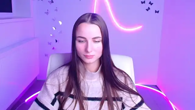 Eva Janee online show from 12-17-25, 12:21