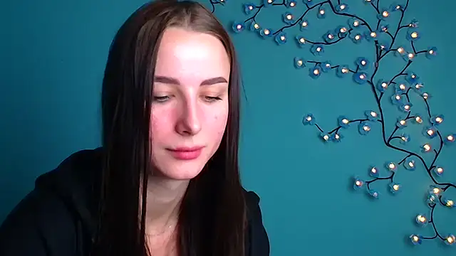 Eva Janee online show from 10-23-25, 05:39