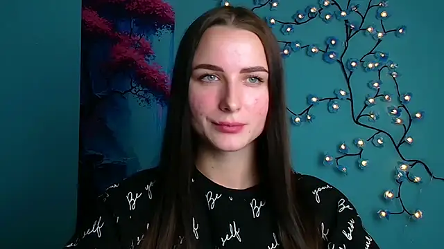 Eva Janee online show from 10-13-25, 11:23