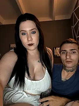 Snapshot of Anyonymuss chatting on 10-17-25, 07:15 Anyonymuss online show from 10-17-25, 07:15