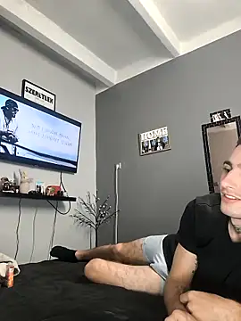 Snapshot of Anyonymuss chatting on 10-18-25, 03:36 Anyonymuss online show from 10-18-25, 03:36