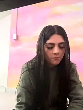 Amy-Saenz online show from 10-27-25, 01:23