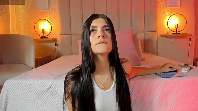 Amy-Saenz online show from 09-21-25, 04:56