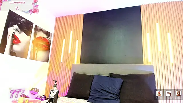 Snapshot of EvaaLovia1 chatting on 07-18-26, 02:14 EvaaLovia1 online show from 07-18-26, 02:14