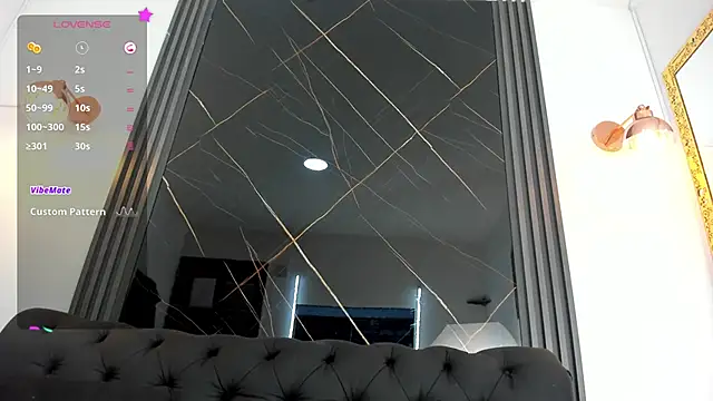 EvaaLovia1 online show from 09-25-25, 02:01