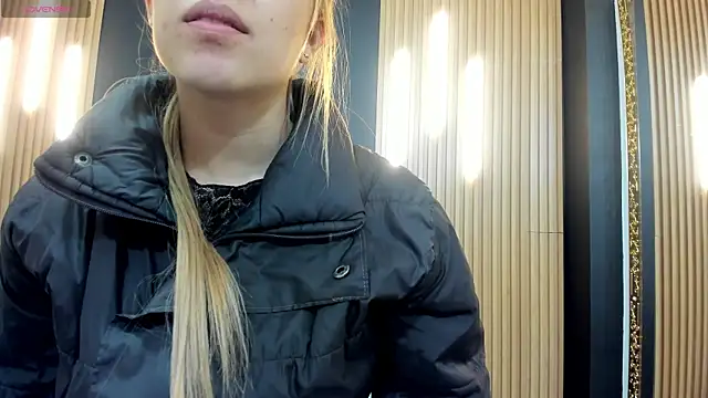 EvaaLovia1 online show from 04-03-26, 03:46