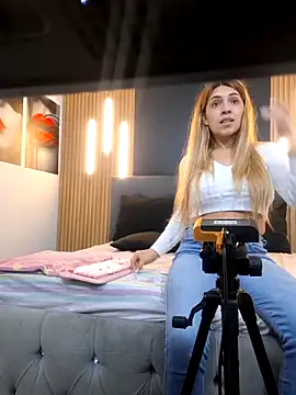 EvaaLovia1 online show from 02-21-26, 01:35