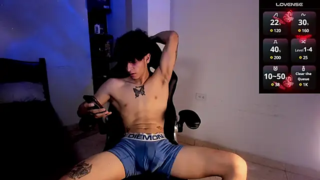 Snakebutterfly online show from 03-08-25, 11:37