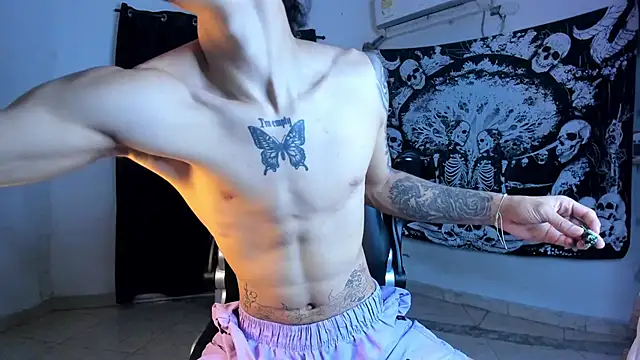 Snakebutterfly online show from 02-19-26, 03:14